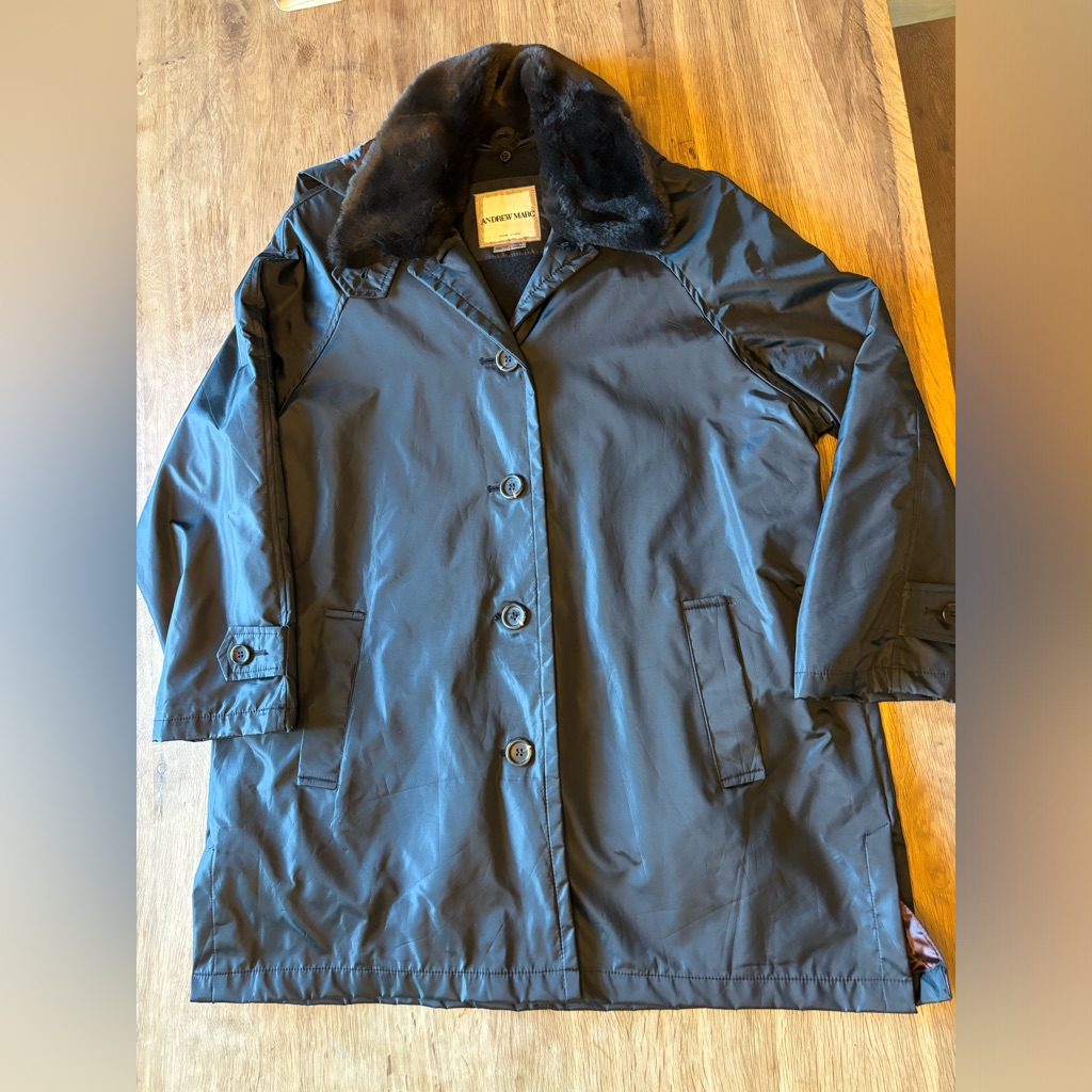 Andrew Marc Black Coat W/ Fleece Lining -Xs